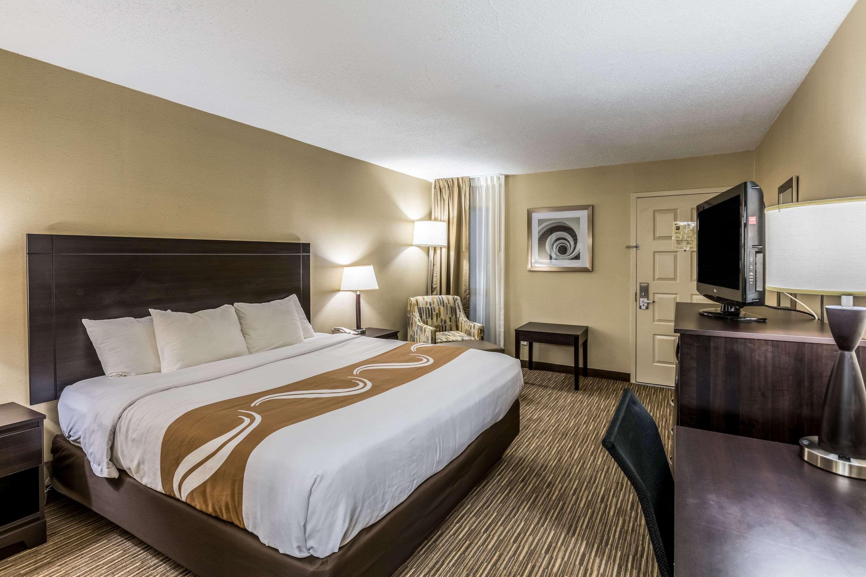 Quality Inn University Lansing Exterior photo